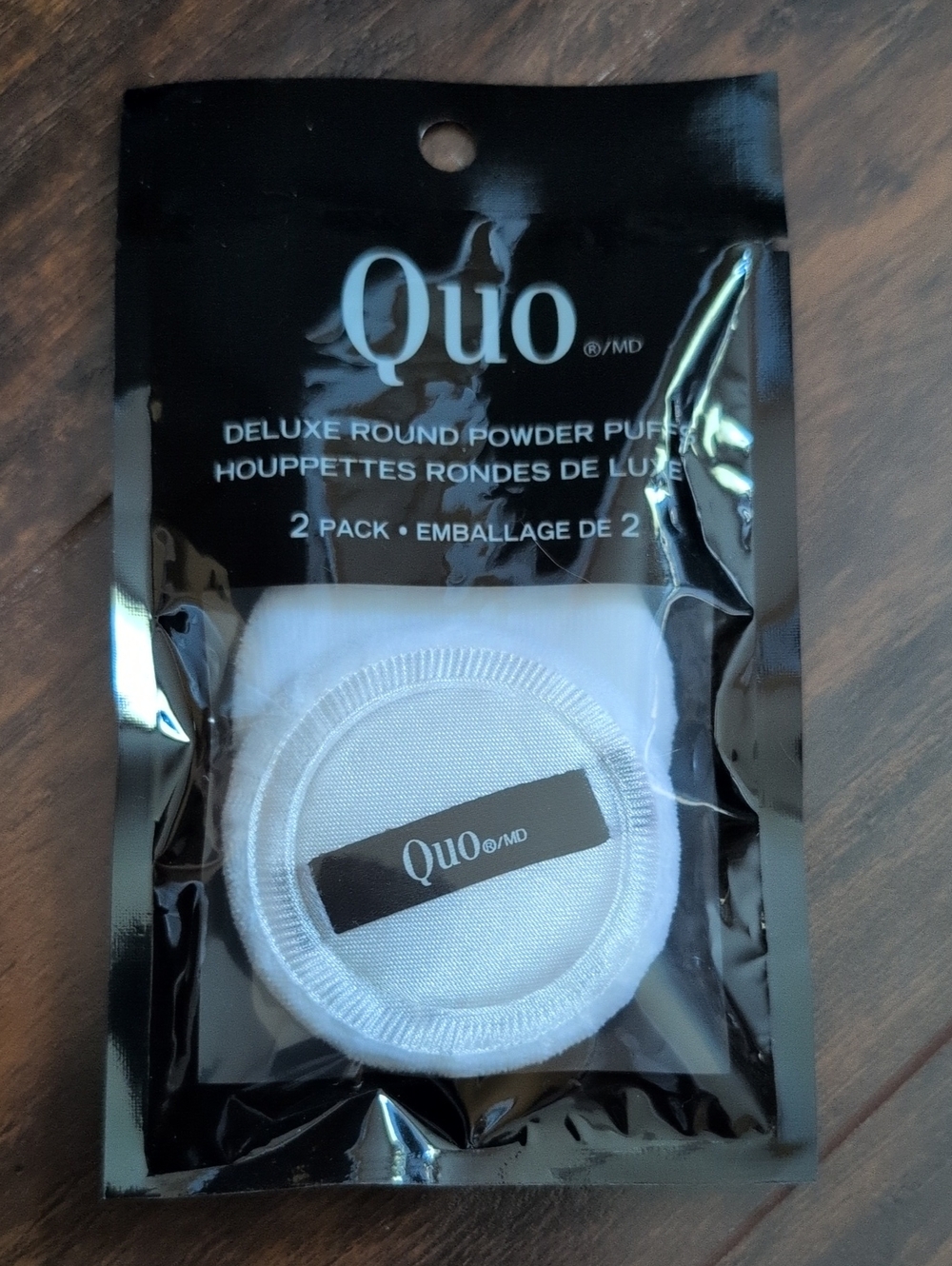 NWT Quo Deluxe Round Powder Puffs - White (2 Pack)